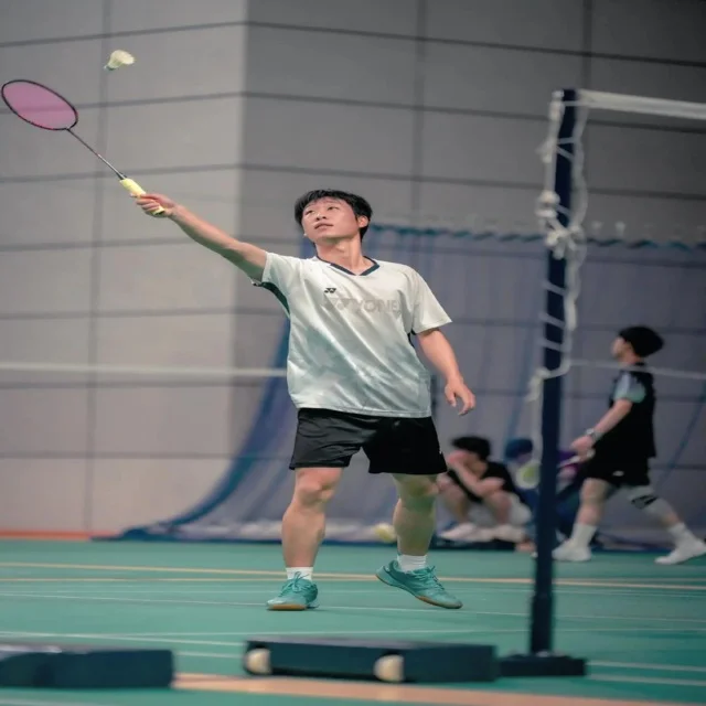 羽毛球新星李诗沣震撼复出备受期待